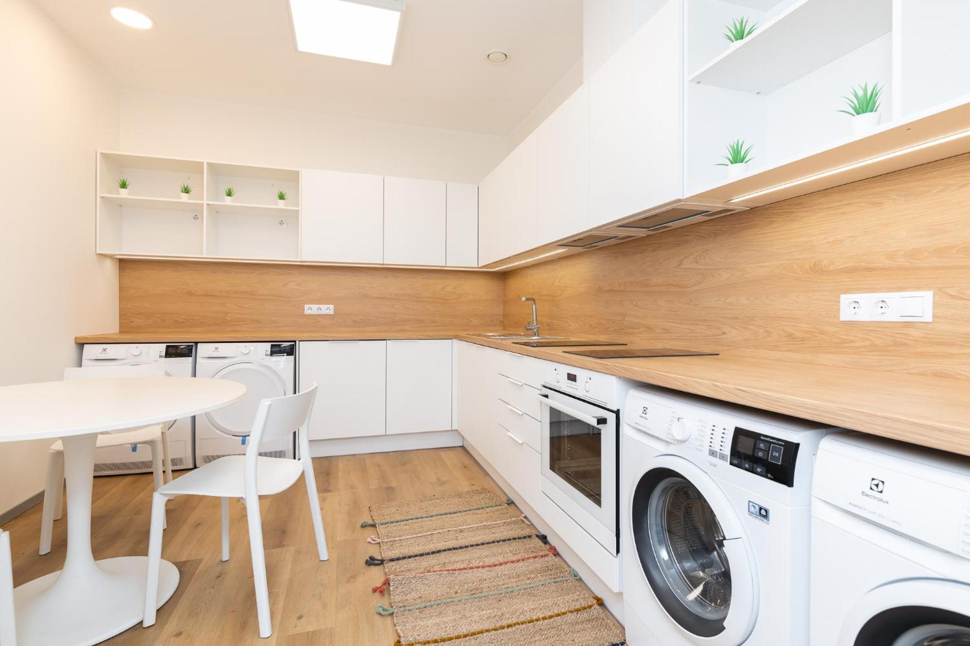 Hilltop Apartments - Studio Rooms In City Centre Tallinn Exteriör bild