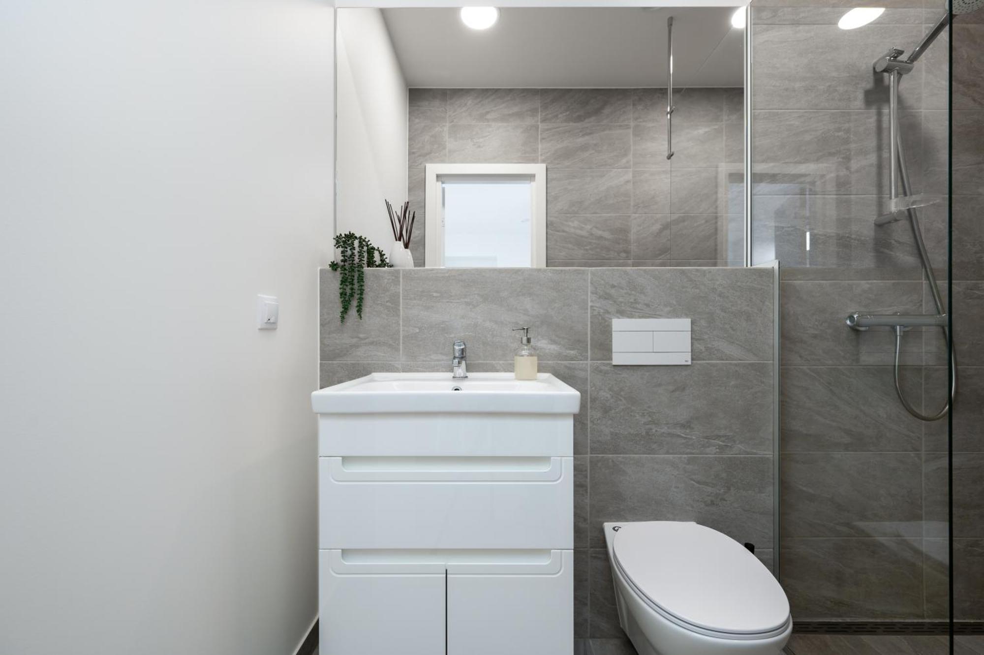 Hilltop Apartments - Studio Rooms In City Centre Tallinn Exteriör bild